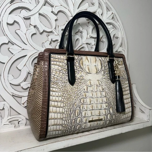 Brahmin Small Finley Satchel Timeless Taupe Skien Melbourne Leather - Picture 3 of 10